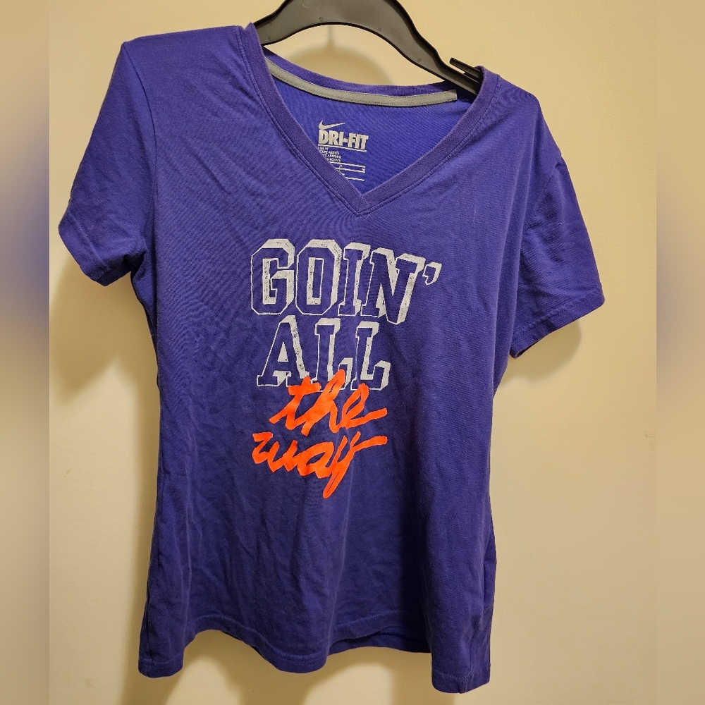 Nike Women's t Shirt